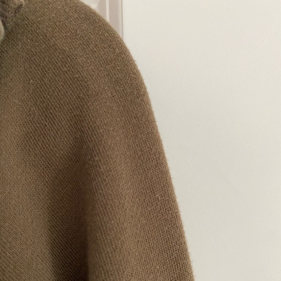 - UNIQLO Jacket - Picture 4 of 6